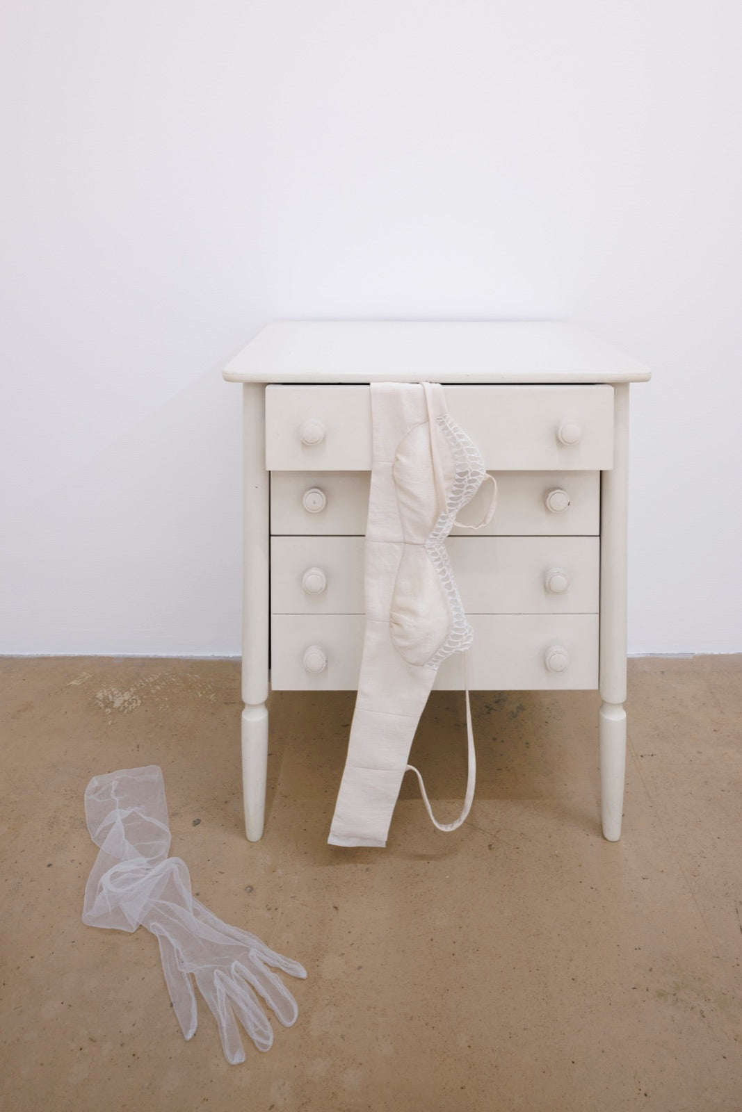 Traces — exhibition view